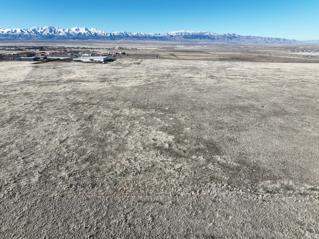 2520  N 400 Tooele, UT 84074