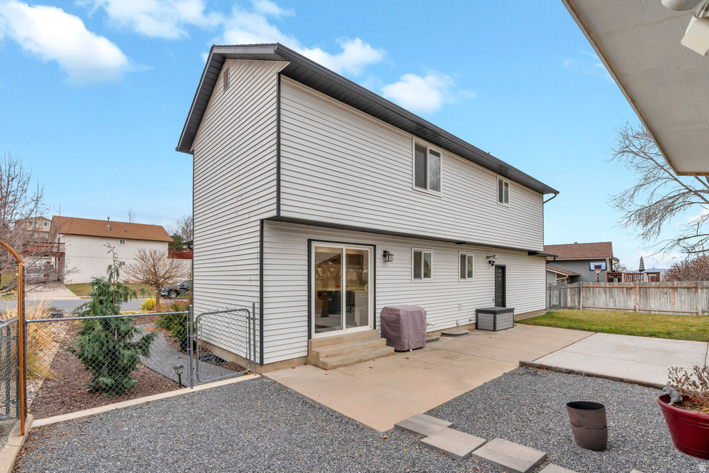 943 E 3400 N Layton, UT 84040