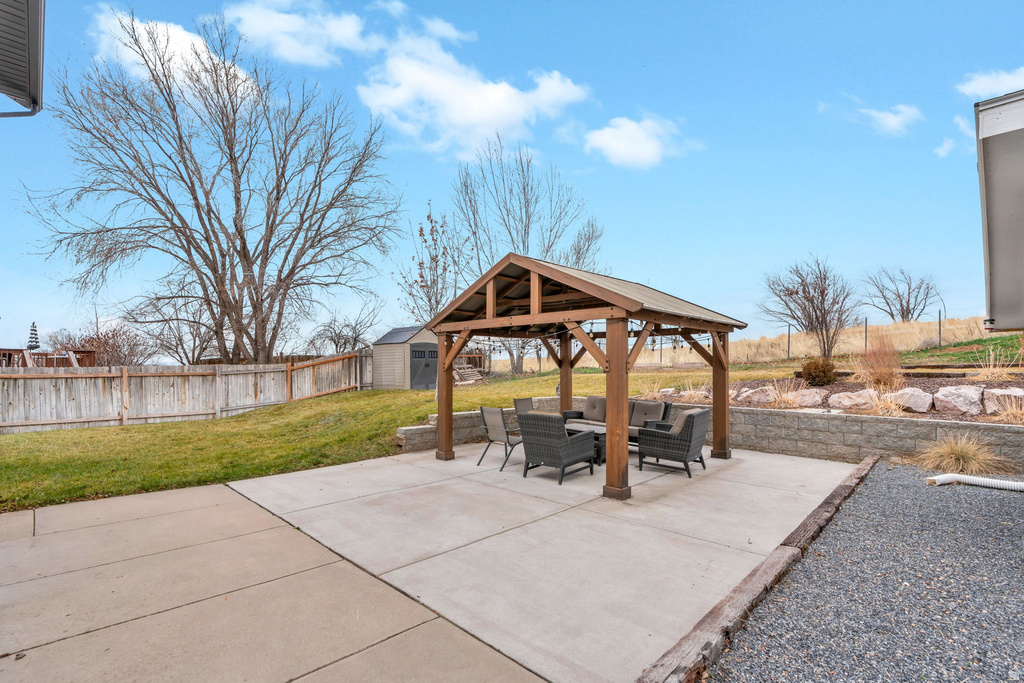 943 E 3400 N Layton, UT 84040