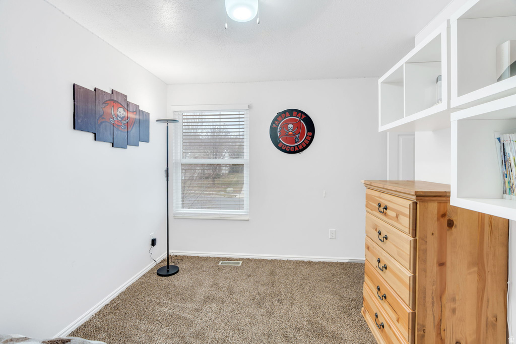 943 E 3400 N Layton, UT 84040