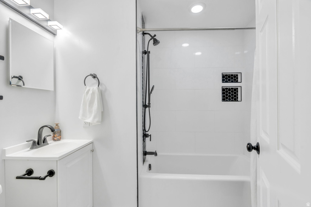 943 E 3400 N Layton, UT 84040