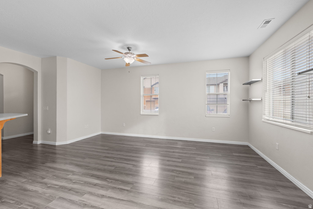 997 W ALLINGTON DR North Salt Lake, UT 84054