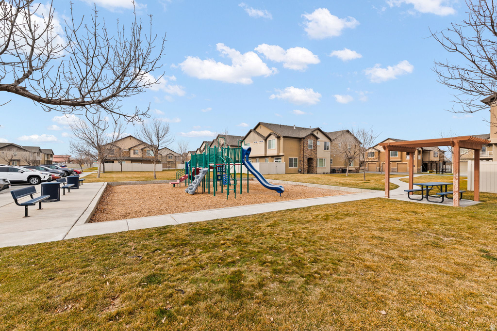 997 W ALLINGTON DR North Salt Lake, UT 84054