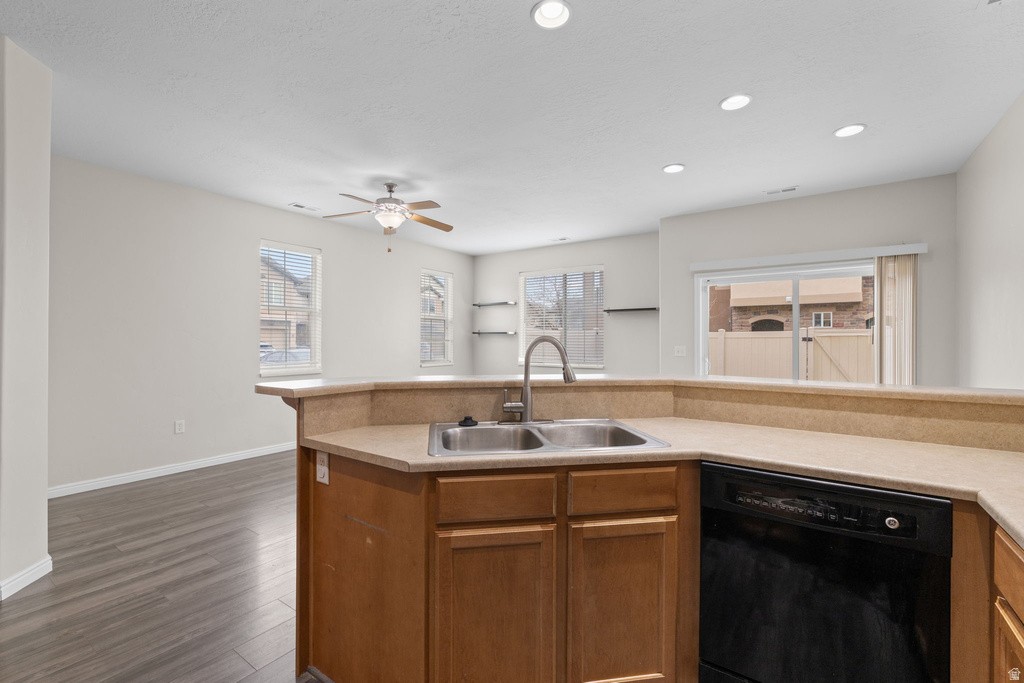 997 W ALLINGTON DR North Salt Lake, UT 84054