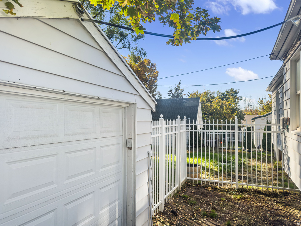 3 E GIBBS CIR South Ogden, UT 84405