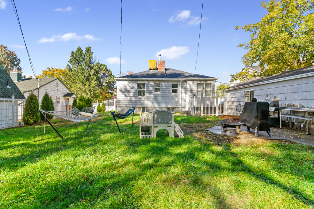 3 E GIBBS CIR South Ogden, UT 84405