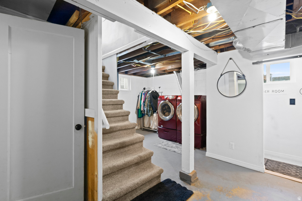 3 E GIBBS CIR South Ogden, UT 84405