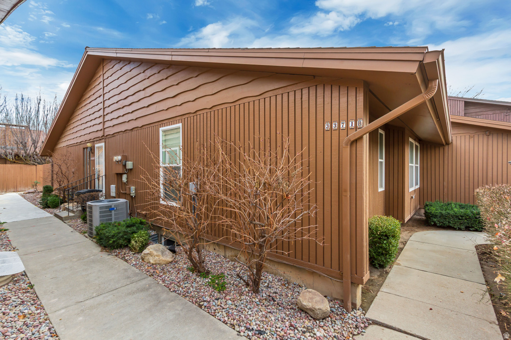 3371 S HONEYCUT RD #B Millcreek, UT 84106