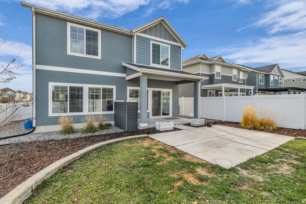 192 E CROWN POINT DR Saratoga Springs, UT 84045