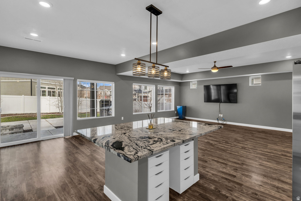 192 E CROWN POINT DR Saratoga Springs, UT 84045