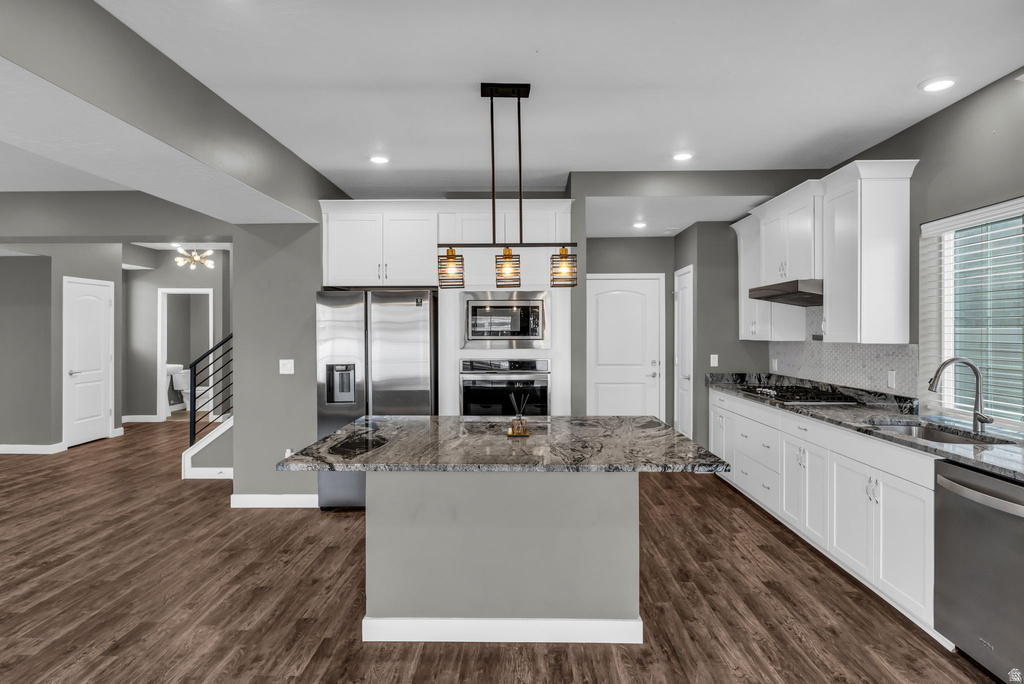 192 E CROWN POINT DR Saratoga Springs, UT 84045