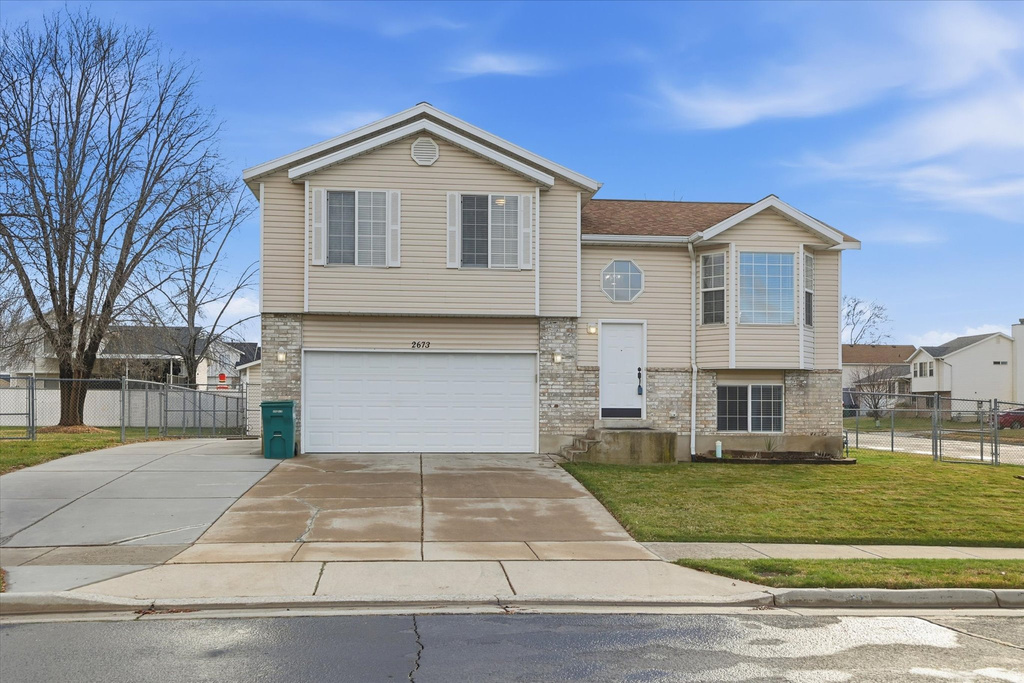 2673 W 3900 S Roy, UT 84067