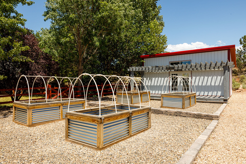 931 S HILLSIDE DR Kanab, UT 84741