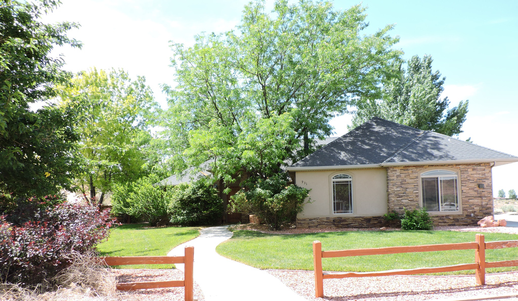 931 S HILLSIDE DR Kanab, UT 84741