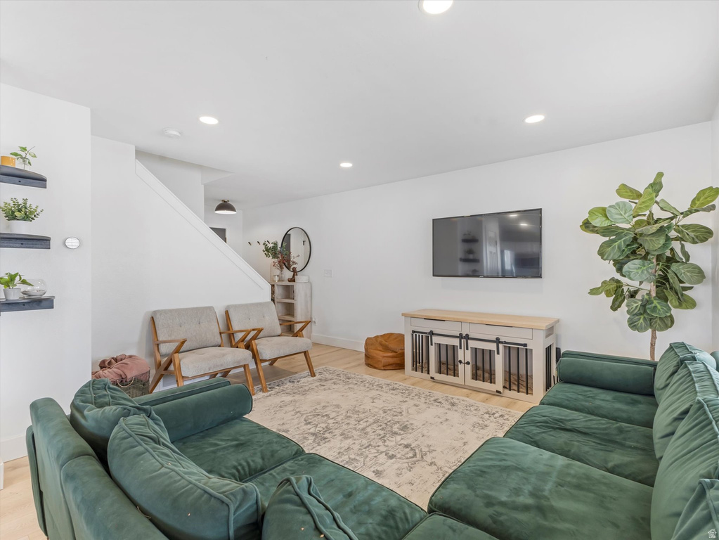 786 S 175 E Layton, UT 84041