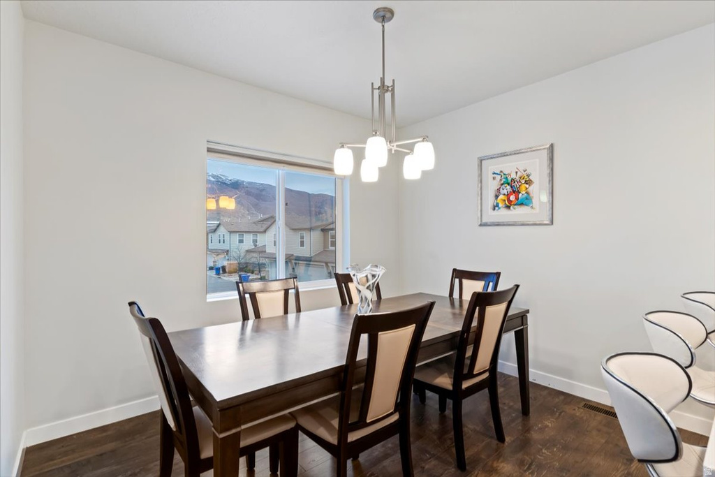 1196 W CLARK LN Farmington, UT 84025