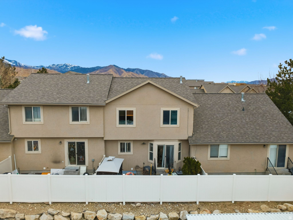 204 W CRESCENT VIEW LN #111 Tooele, UT 84074