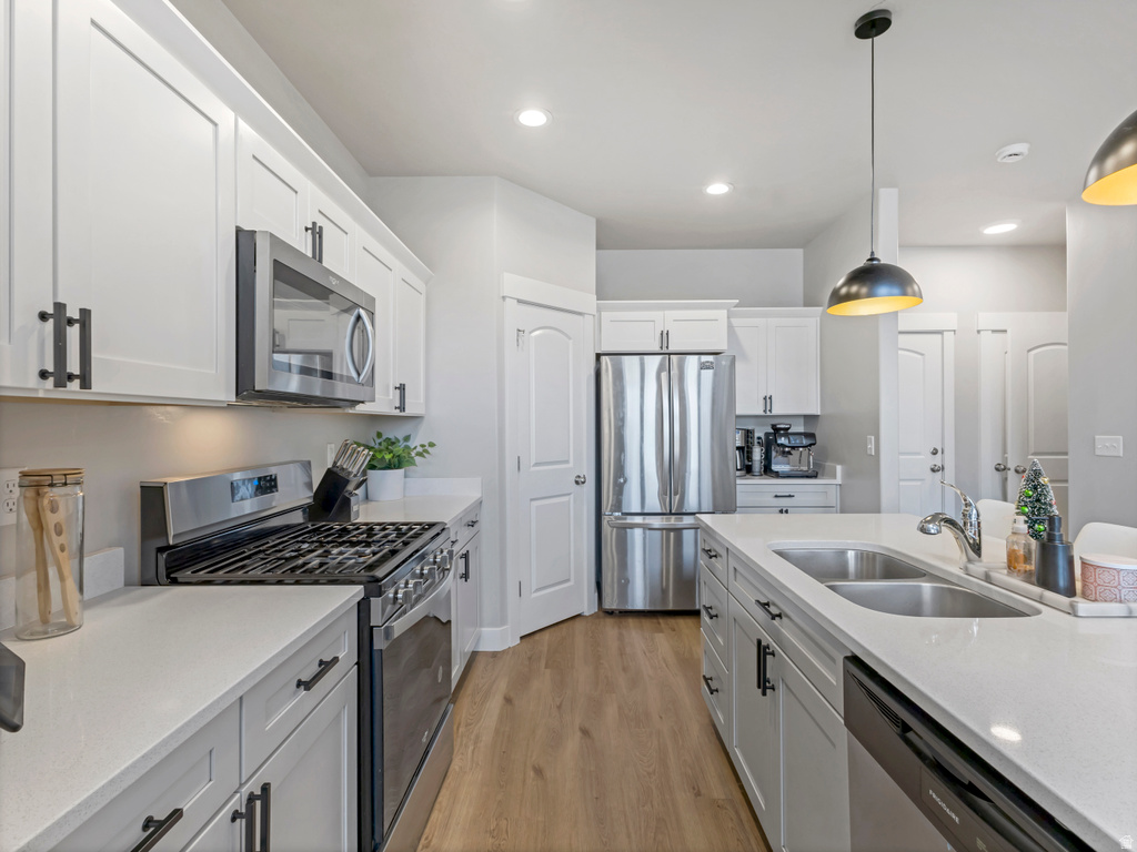 4536 W PARKES PEAK LN Herriman, UT 84096