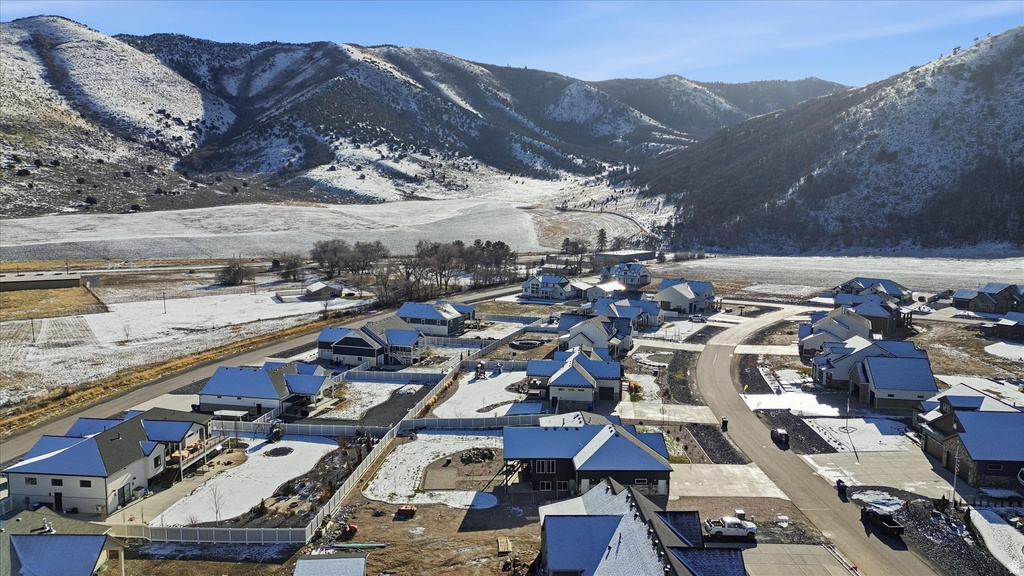 553 S LAKE VIEW DR Mantua, UT 84324