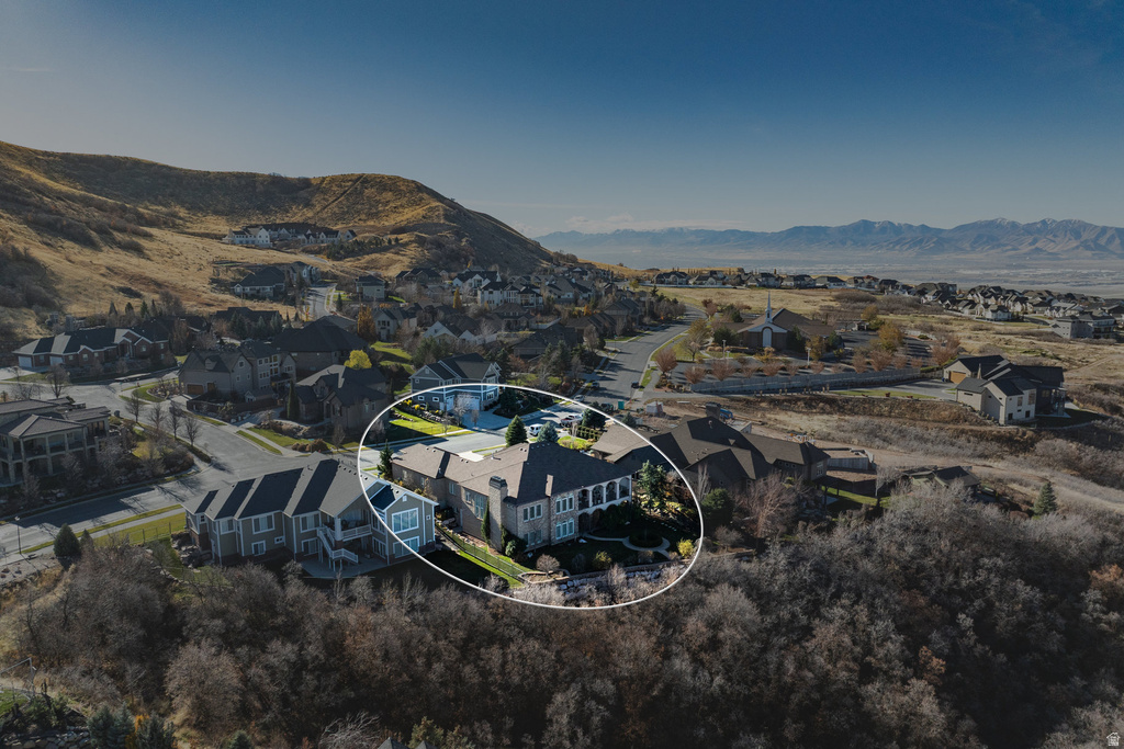 802 EAGLEPOINTE DR North Salt Lake, UT 84054