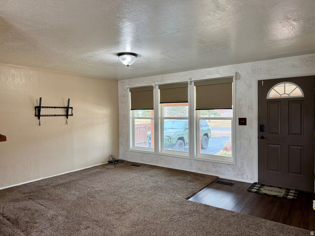 80 E 200 SOUTH ST Laketown, UT 84038