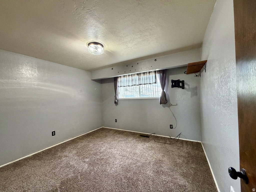 80 E 200 SOUTH ST Laketown, UT 84038