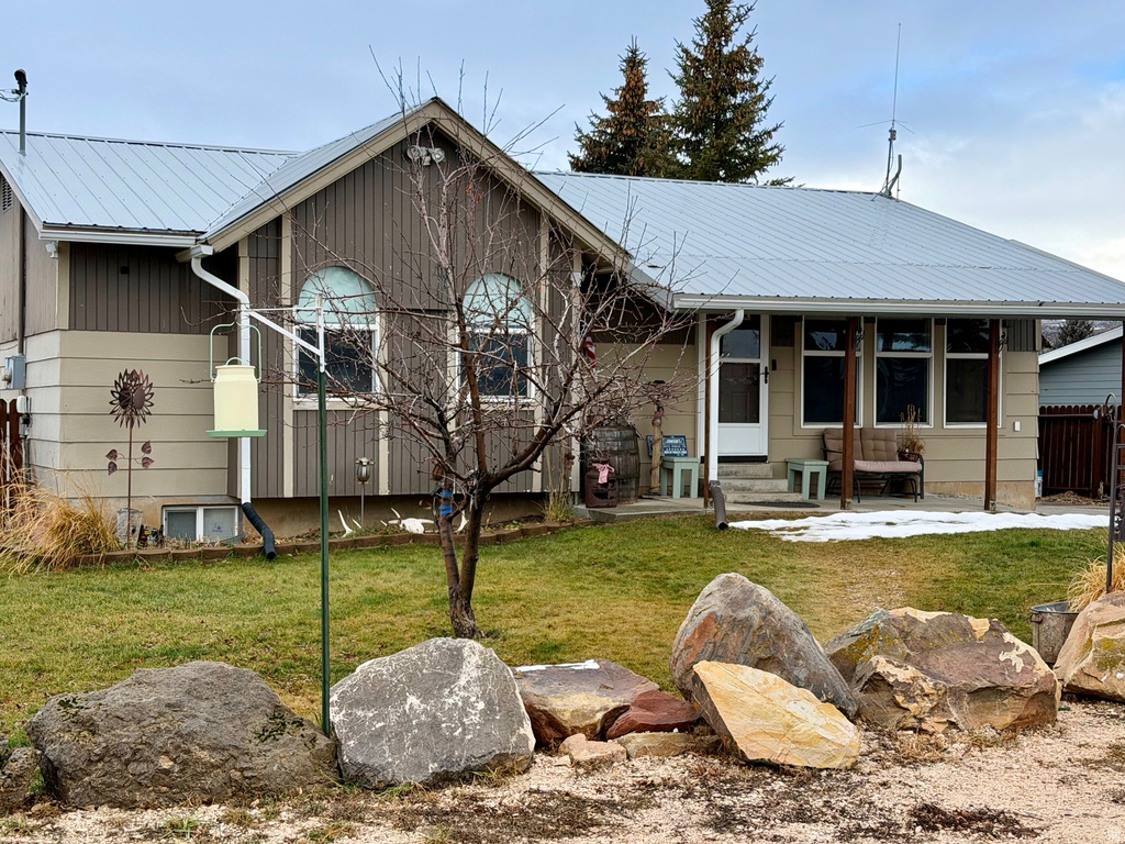 80 E 200 SOUTH ST Laketown, UT 84038