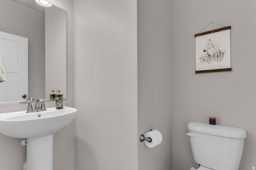 1517 E PRIMROSE LN Layton, UT 84040