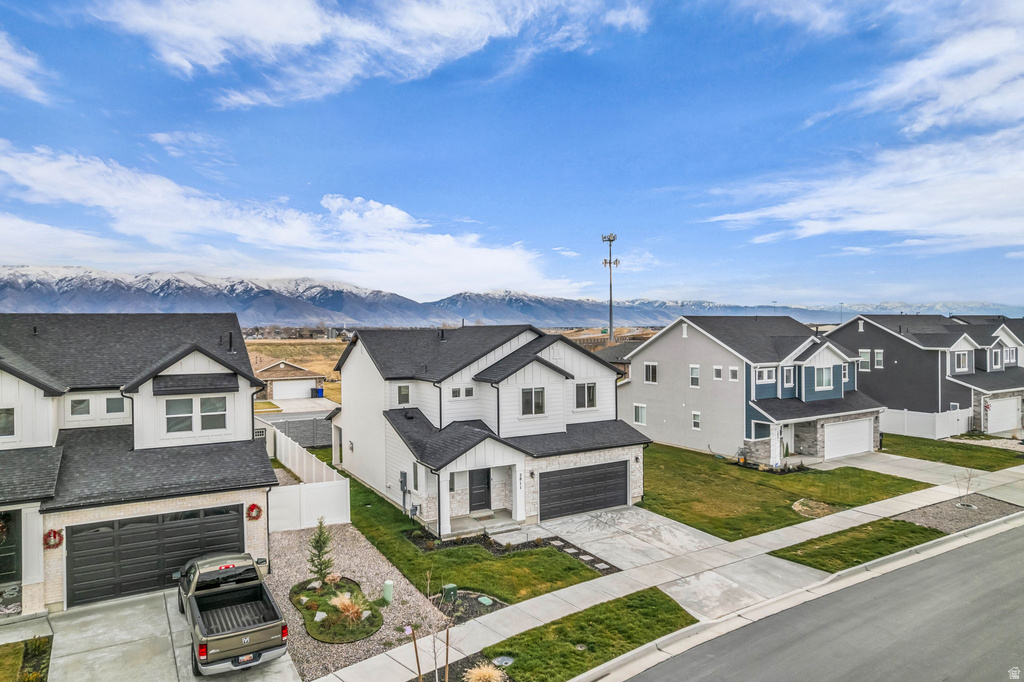 2811 S 2425 W Syracuse, UT 84075