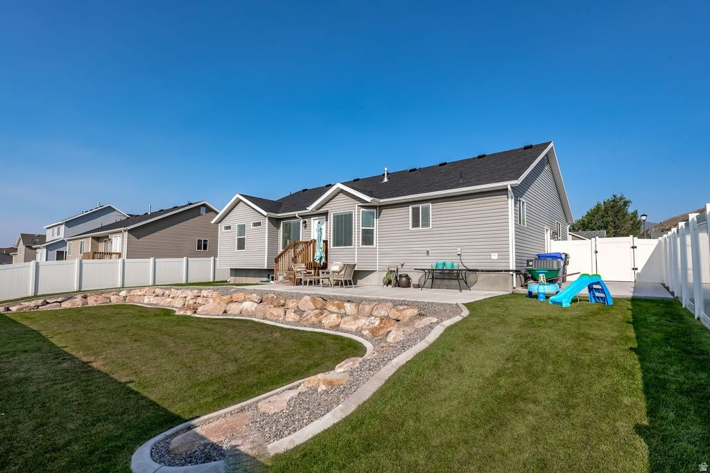 954 S 1050 W Tooele, UT 84074
