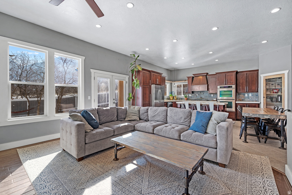 1137 S 925 E Salem, UT 84653