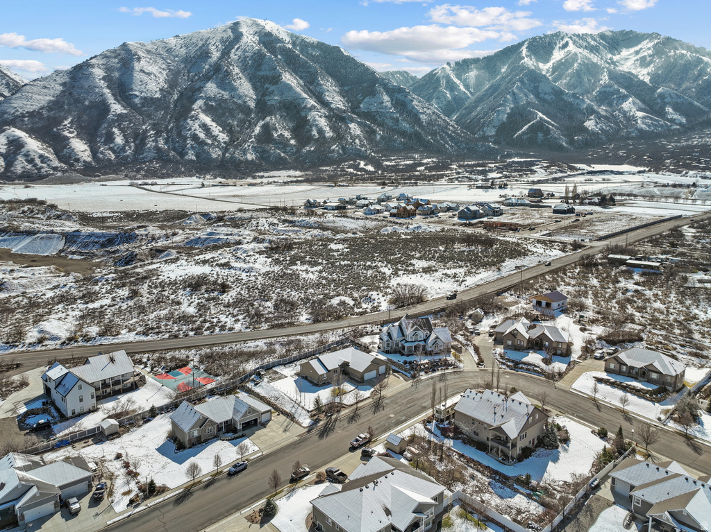 1137 S 925 E Salem, UT 84653