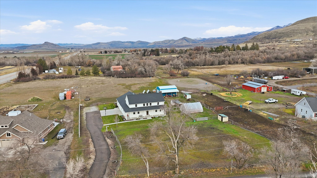 1009 E HIGH CREEK RD Cove, UT 84320