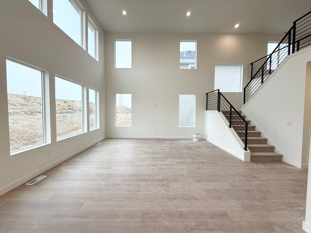 6934 W POINTE CEDAR LN #330 West Jordan, UT 84081