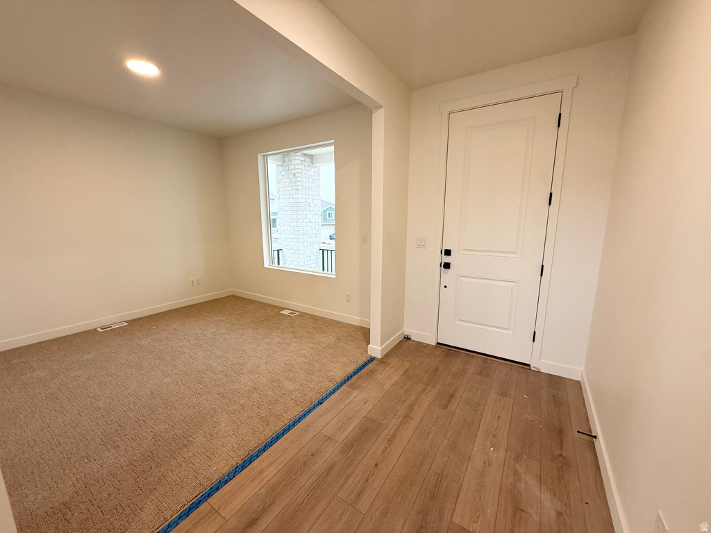 6934 W POINTE CEDAR LN #330 West Jordan, UT 84081