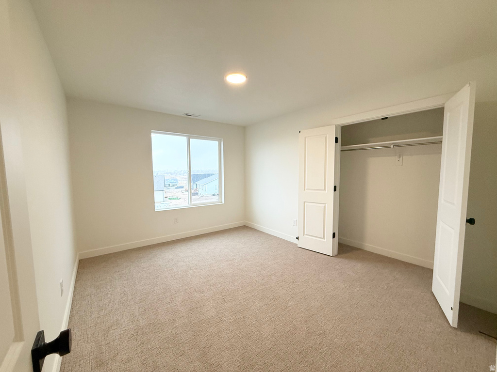 6934 W POINTE CEDAR LN #330 West Jordan, UT 84081