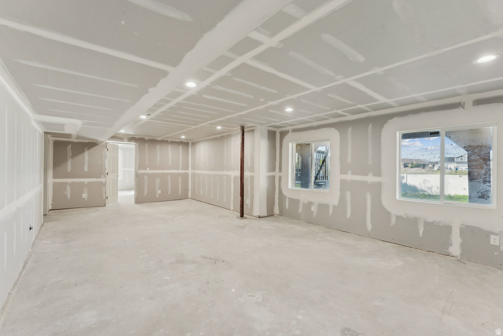 6169 N SCHOONER LN Stansbury Park, UT 84074