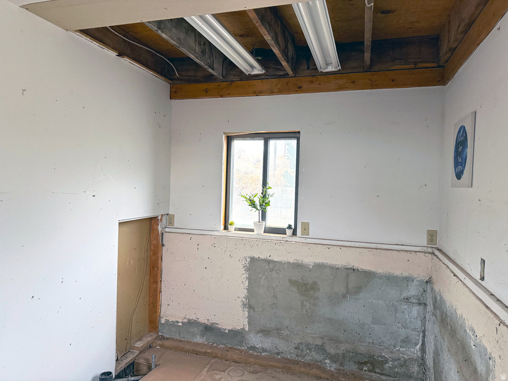 86 S HATFIELD Eureka, UT 84628