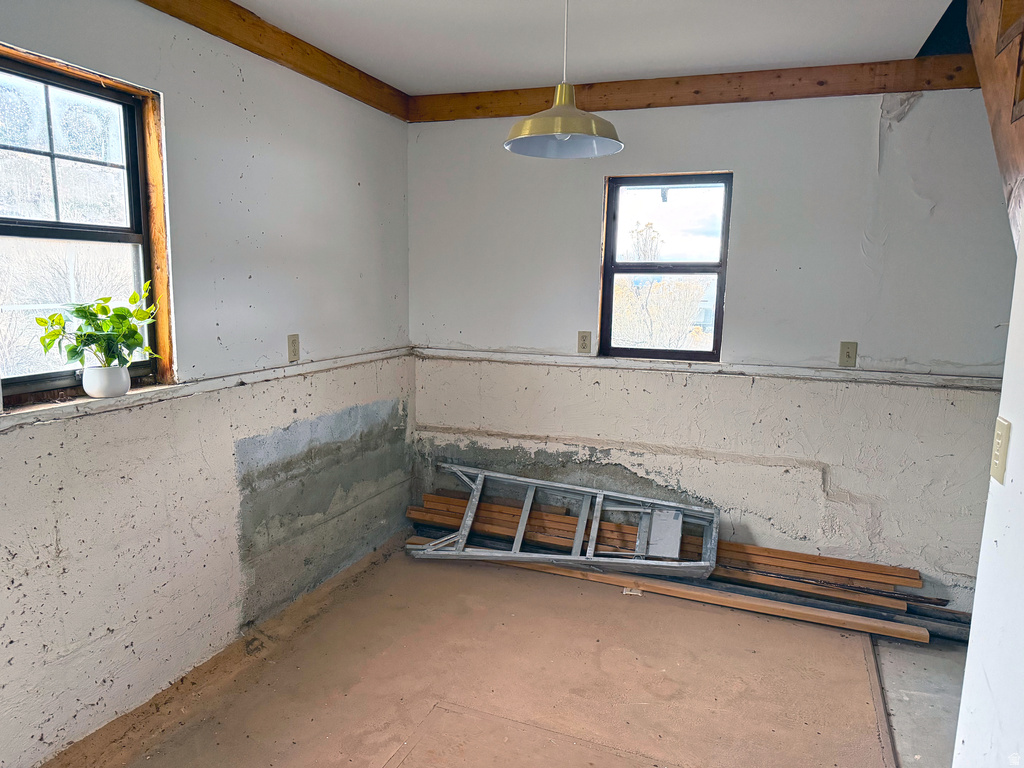 86 S HATFIELD Eureka, UT 84628