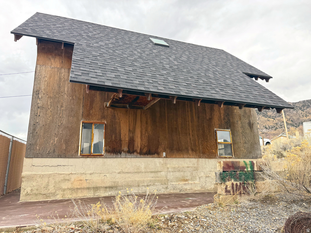 86 S HATFIELD Eureka, UT 84628