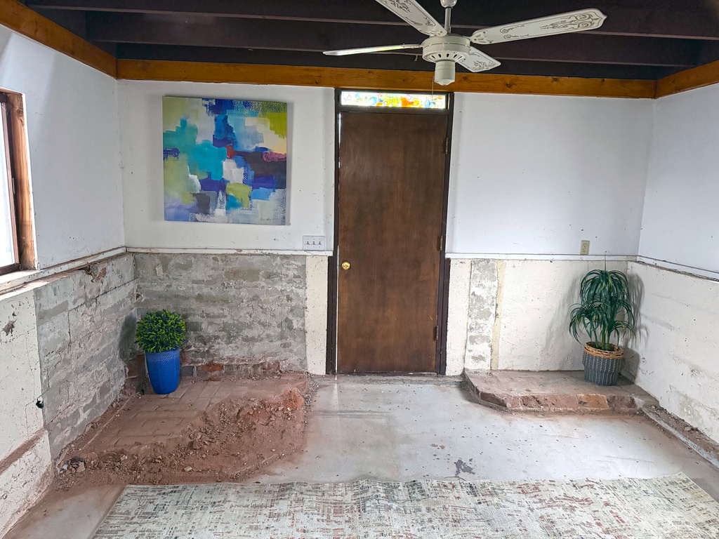 86 S HATFIELD Eureka, UT 84628