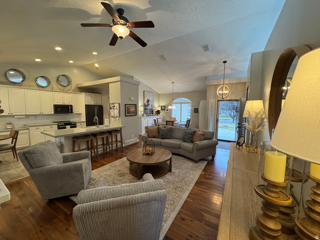 5062 W CINDY LN South Jordan, UT 84009