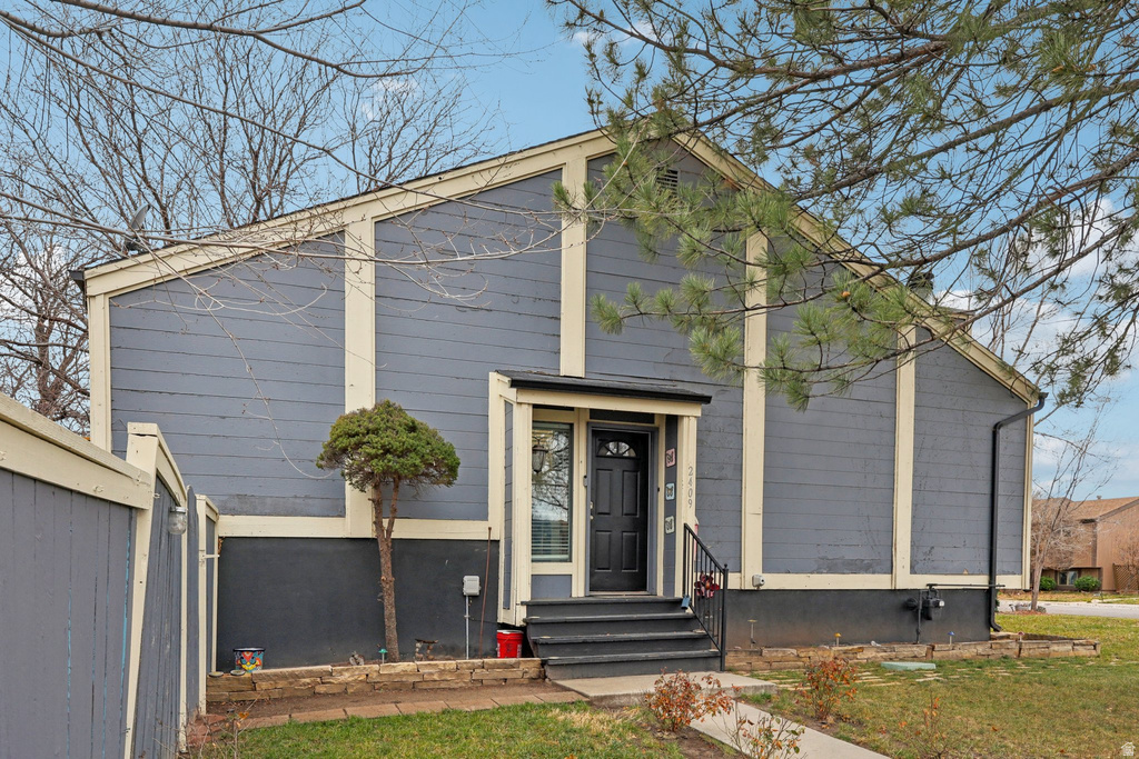 2409 W HARDROCK DR Taylorsville, UT 84129