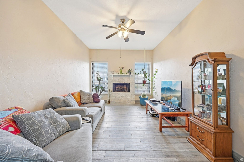 2409 W HARDROCK DR Taylorsville, UT 84129