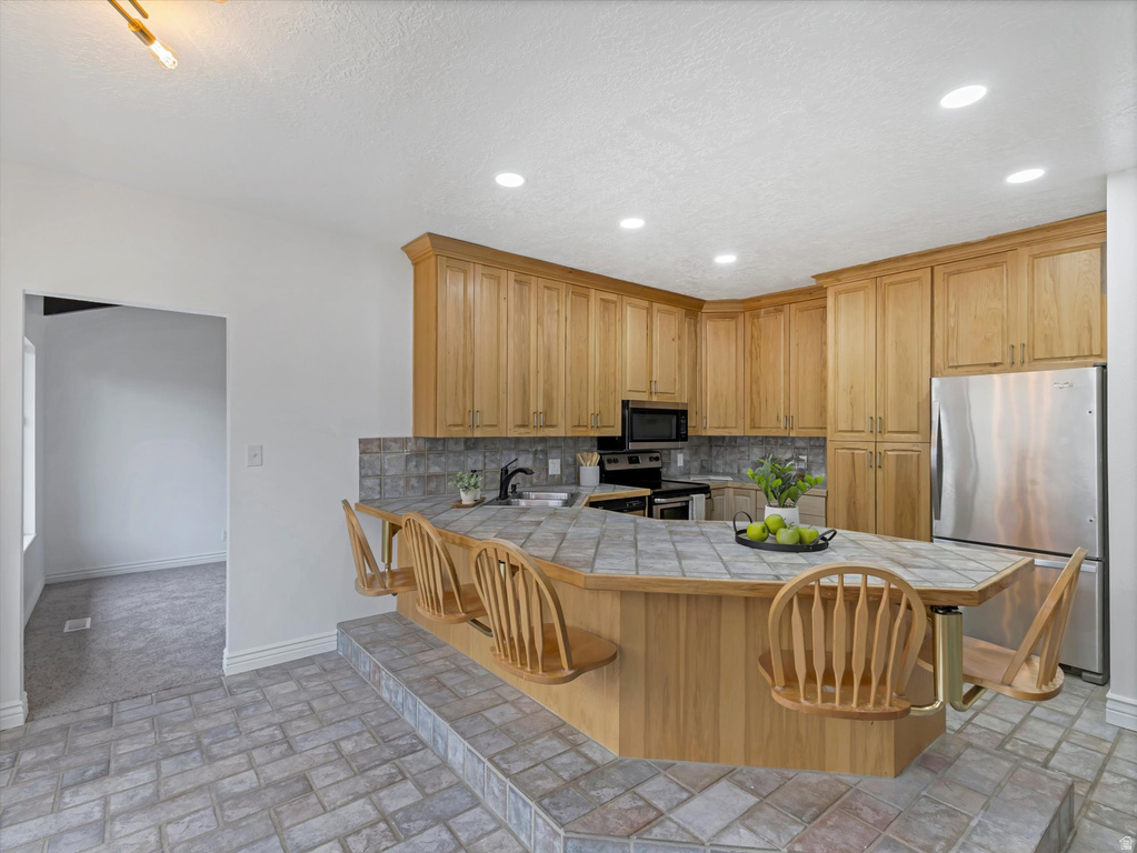 693 KINGSTON CIR Tooele, UT 84074