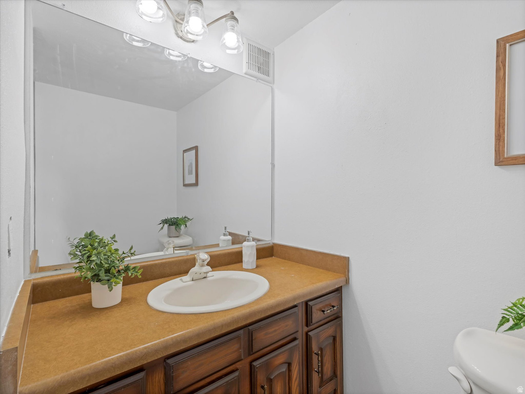 693 KINGSTON CIR Tooele, UT 84074