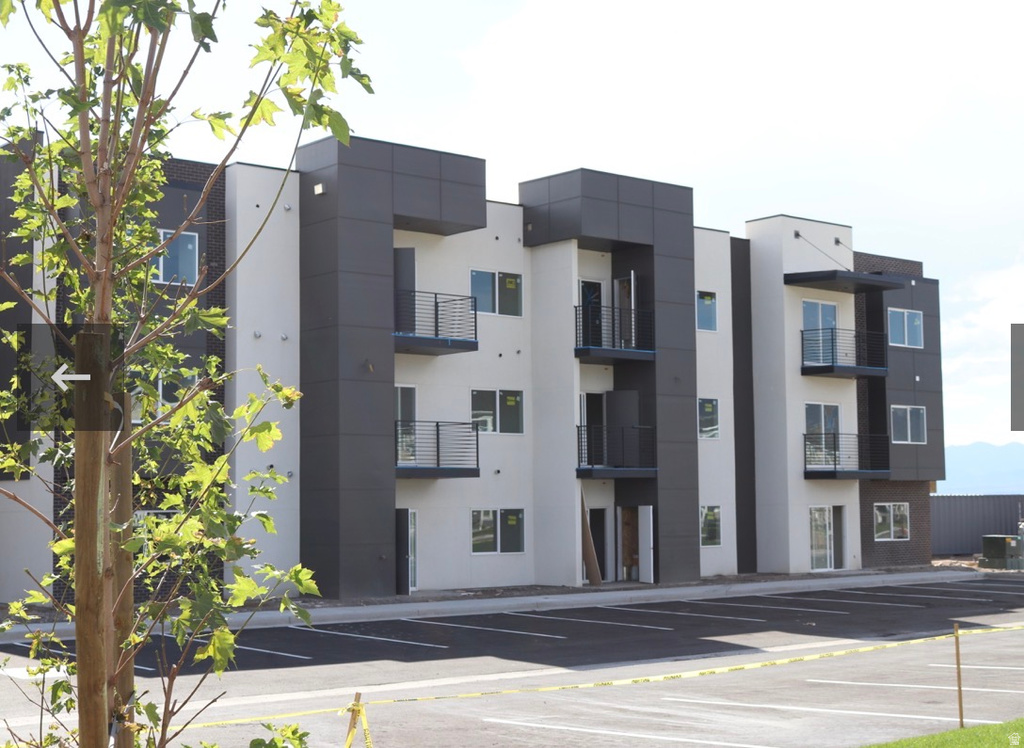 283 N 590 E Vineyard, UT 84059