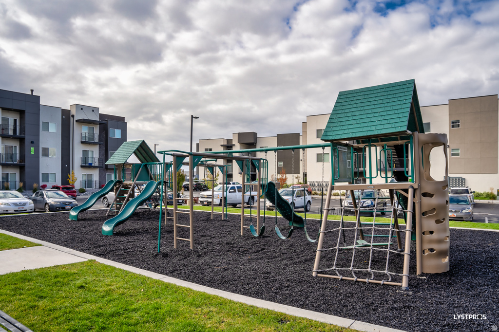 283 N 590 E Vineyard, UT 84059