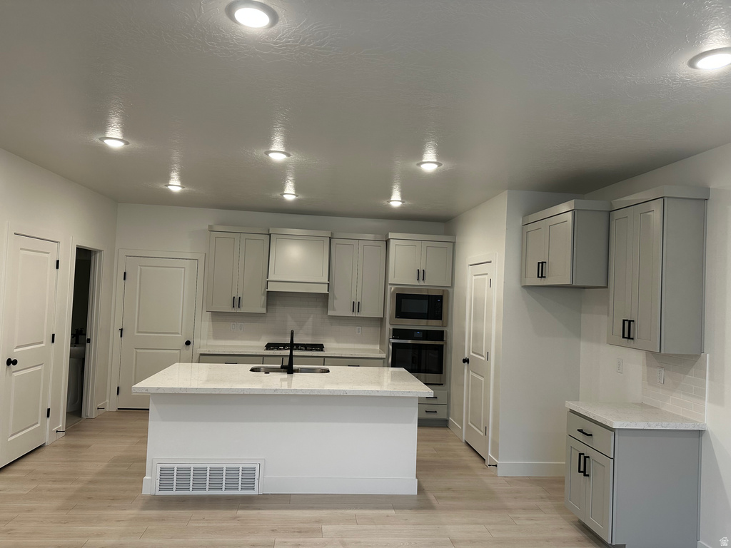 30 S MOONLIT RD Mapleton, UT 84664