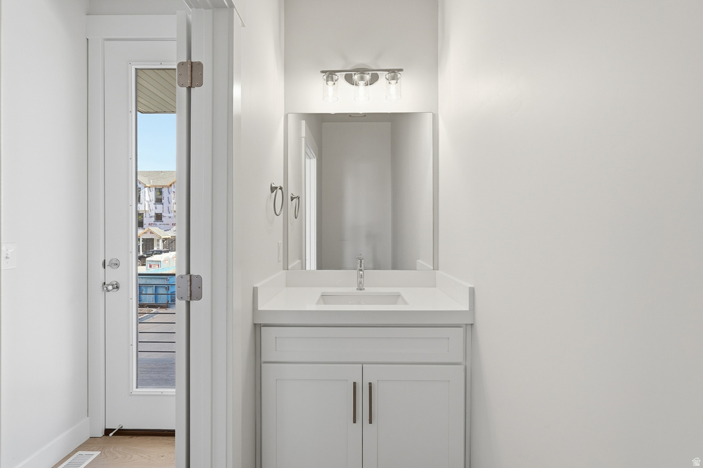 7330 S SEVEN TREE LN #72 Midvale, UT 84047